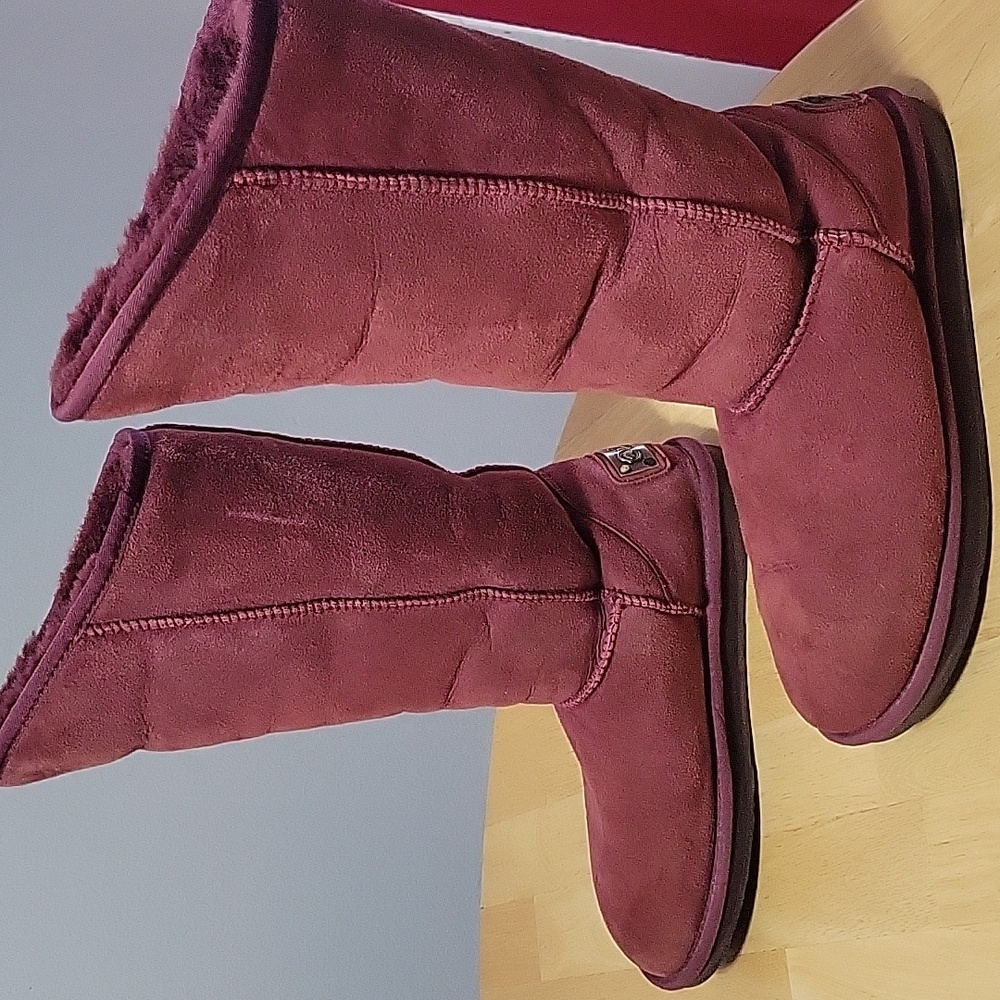 Burgandy Austrailian Luxe Boots - Picture 4 of 12
